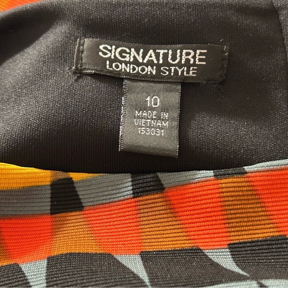 Signature London Style Dress Bright Multicolored Abstract Print Sheath Size 10 - Picture 3 of 8